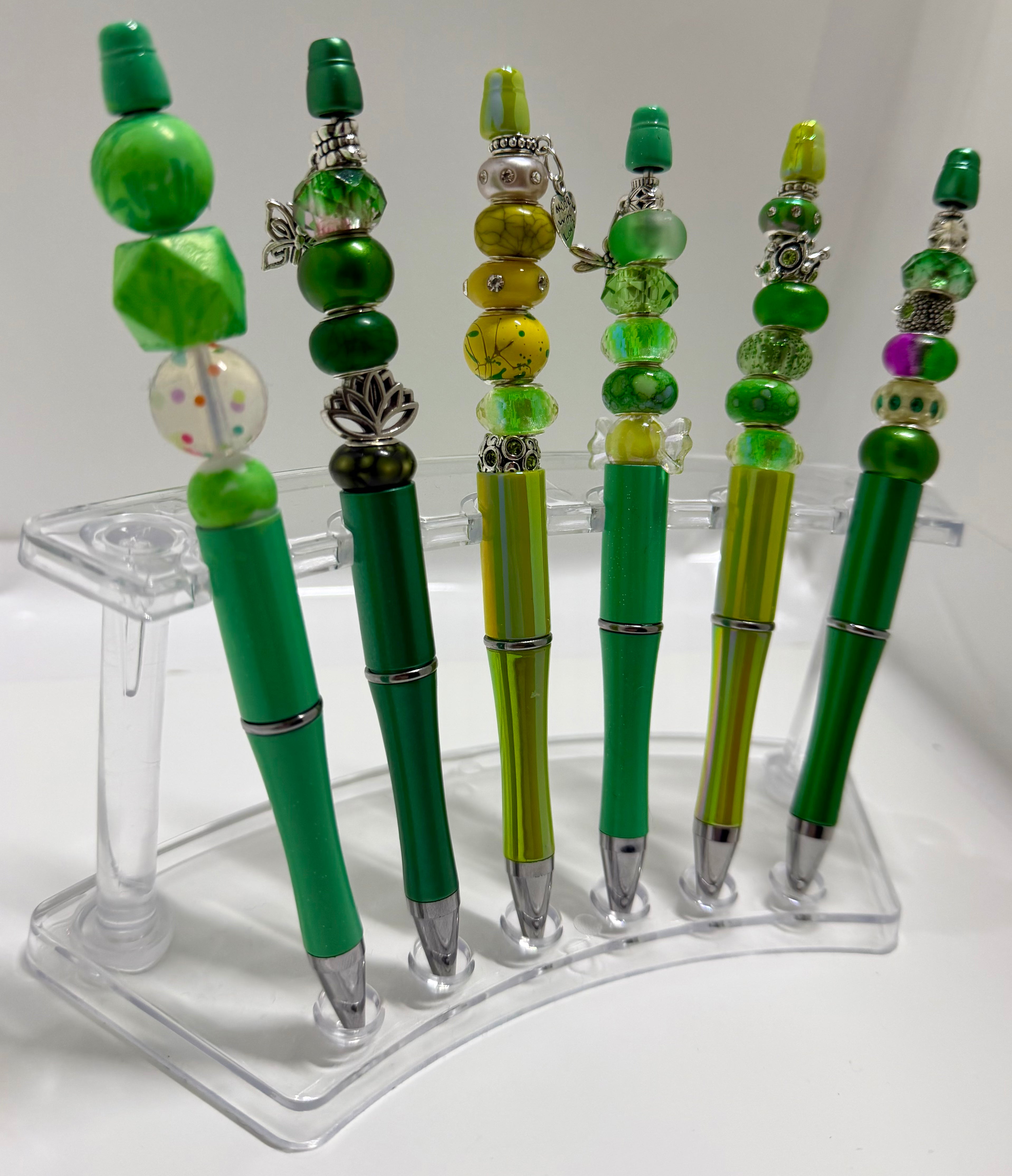 Pinch of Green. Green Flow Pen - Fidget and Flow